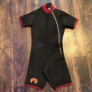 SKI WARM WETSUIT LARGE APPROX 26” WAIST 9” INSEAM ZIP UP WATER SKIING BLACK RED